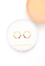 Load image into Gallery viewer, Golden Garden Bloom Earrings