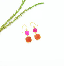 Load image into Gallery viewer, Faceted Pink Fuchsia &amp; Carenlian Drop Earrings
