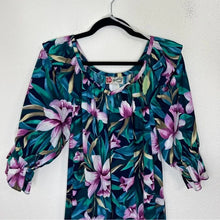 Load image into Gallery viewer, Vintage Hilo Hatttie Tropical Maxi - Medium
