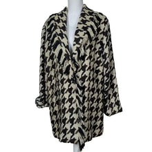 Load image into Gallery viewer, Chico's Brown &amp; Tan Houndstooth Knit Jacket with Fringe - XL
