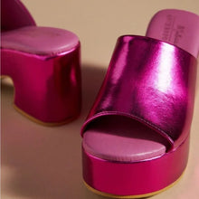 Load image into Gallery viewer, Matisse Anthropologie Metallic Platform Slides - Size 10
