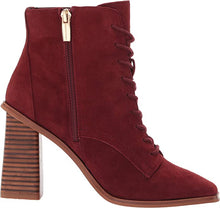 Load image into Gallery viewer, Vince Camuto "Dreveri" Lace Up Ankle Boot- 7
