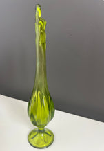Load image into Gallery viewer, Viking Green Six Petal Swung Bud Vase
