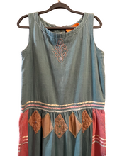 Load image into Gallery viewer, Vintage Josefa Blue &amp; Pink Sleeveless Dress
