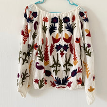 Load image into Gallery viewer, Chelsea &amp; Theodore Embroidered Top - Medium
