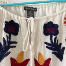 Load image into Gallery viewer, Chelsea &amp; Theodore Embroidered Top - Medium
