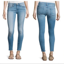 Load image into Gallery viewer, FRAME "Le Skinny De Jeanne" Light Wash- 24
