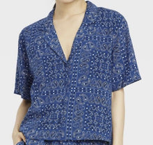 Load image into Gallery viewer, IML Blue Bandana Print Button Down- L

